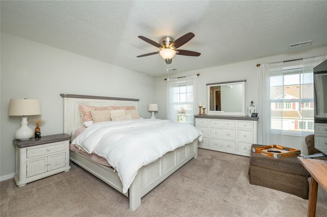 3006 SE Glenstone Drive, Grimes, IA 50111