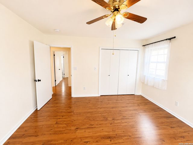 445 Granada Dr, New Braunfels, TX 78130