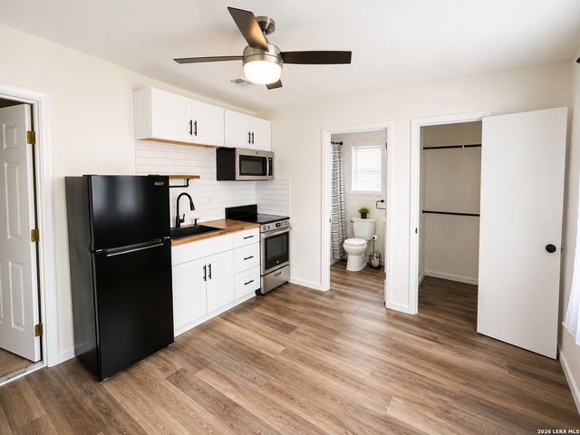445 Granada Dr, New Braunfels, TX 78130
