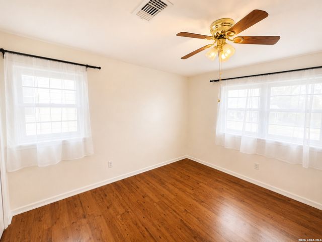 445 Granada Dr, New Braunfels, TX 78130