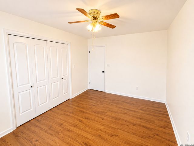 445 Granada Dr, New Braunfels, TX 78130