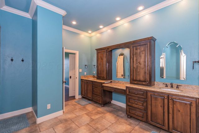 3 COUNTRY CLUB Drive, Amarillo, TX 79124