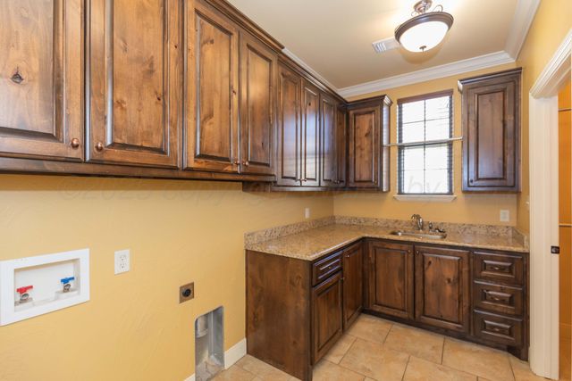 3 COUNTRY CLUB Drive, Amarillo, TX 79124