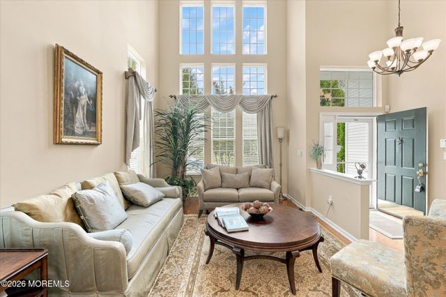 26 Pond View Circle, Barnegat, NJ 08005