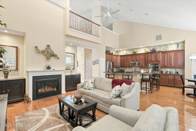 26 Pond View Circle, Barnegat, NJ 08005