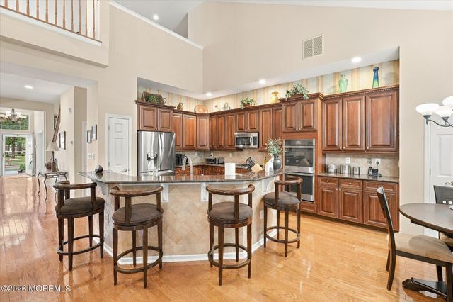 26 Pond View Circle, Barnegat, NJ 08005