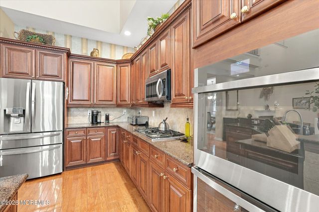 26 Pond View Circle, Barnegat, NJ 08005