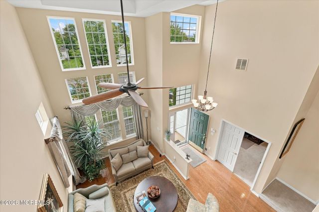 26 Pond View Circle, Barnegat, NJ 08005