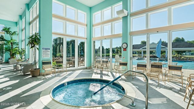 26 Pond View Circle, Barnegat, NJ 08005