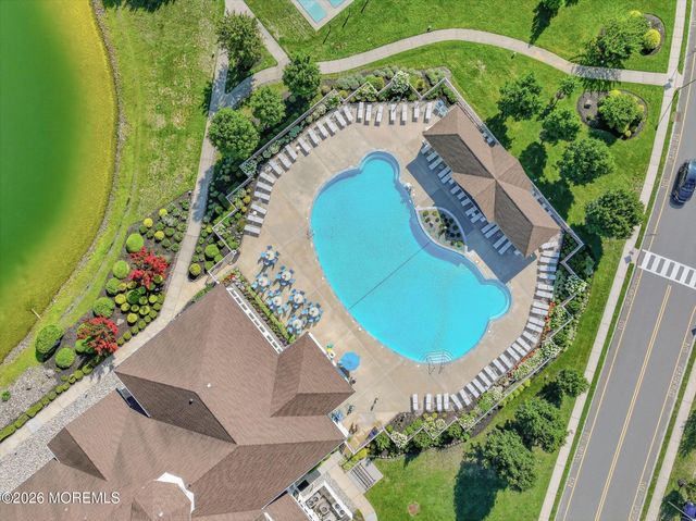 26 Pond View Circle, Barnegat, NJ 08005