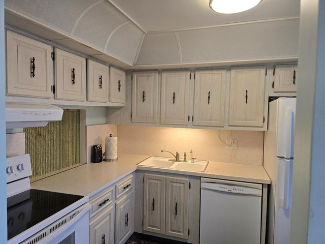 225 Lake Carol Drive, West Palm Beach, FL 33411