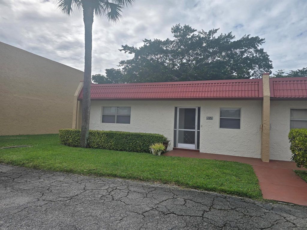 225 Lake Carol Drive, West Palm Beach, FL 33411