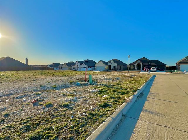 704 Broken Bow Lane, Cleburne, TX 76033