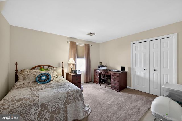 6415 TAUNTON RD, Harrisburg, PA 17111