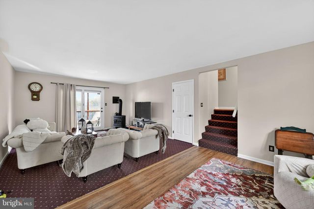 6415 TAUNTON RD, Harrisburg, PA 17111
