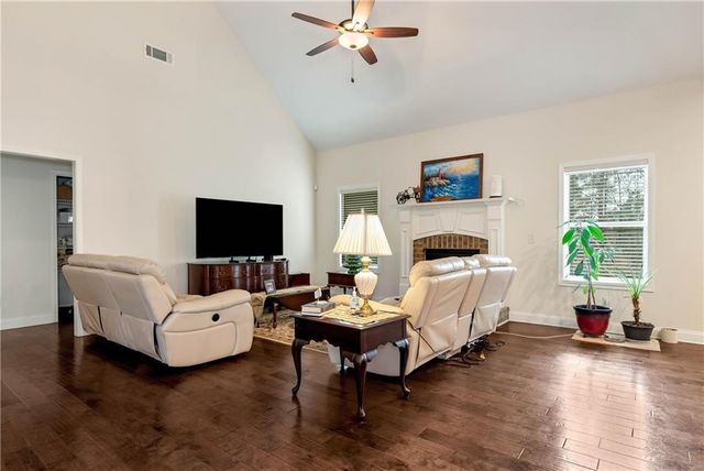 3504 Laurel River Point, Gainesville, GA 30504