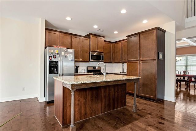 3504 Laurel River Point, Gainesville, GA 30504