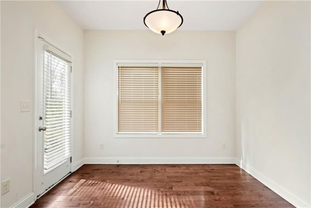 3504 Laurel River Point, Gainesville, GA 30504