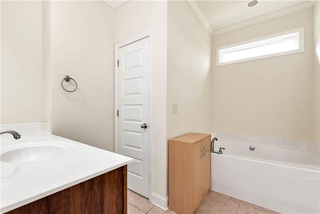 3504 Laurel River Point, Gainesville, GA 30504