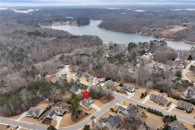 3504 Laurel River Point, Gainesville, GA 30504