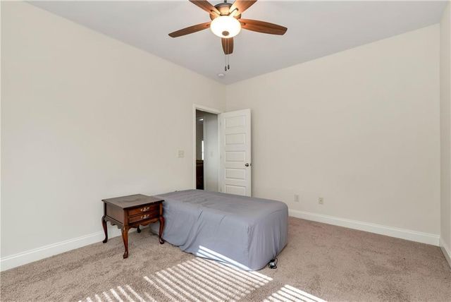 3504 Laurel River Point, Gainesville, GA 30504