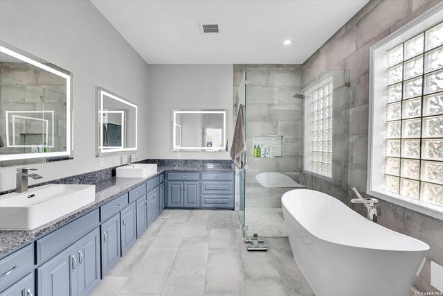22630 E Range, San Antonio, TX 78255