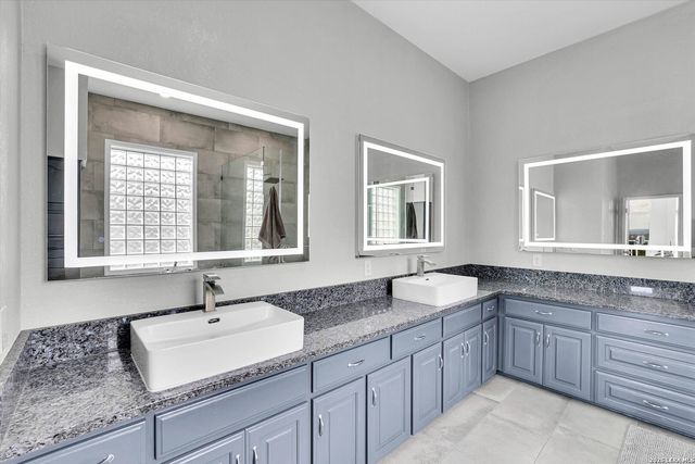 22630 E Range, San Antonio, TX 78255
