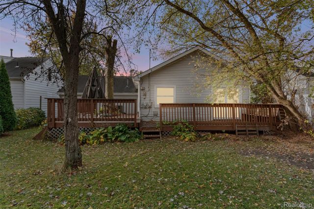 22107 Fresard Street, St. Clair Shores, MI 48080