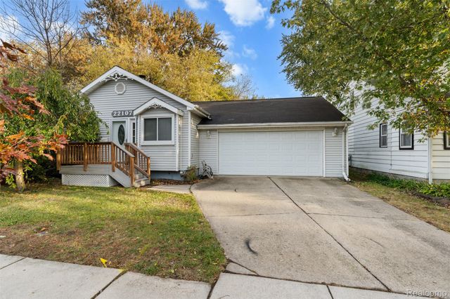 22107 Fresard Street, St. Clair Shores, MI 48080