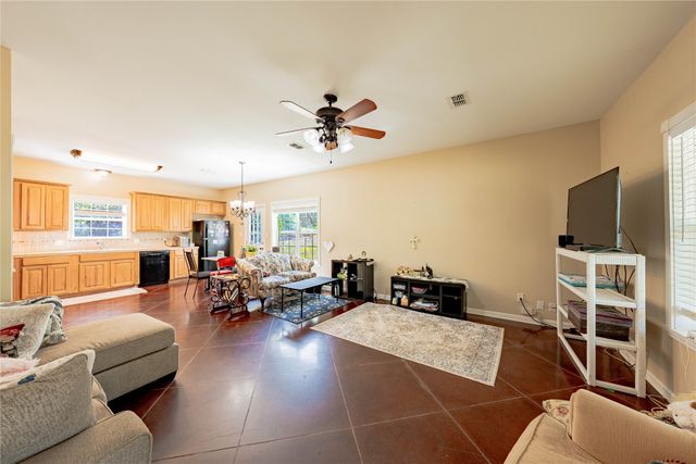 458 Cherokee Cove . Drive, Jacksonville, TX 75766