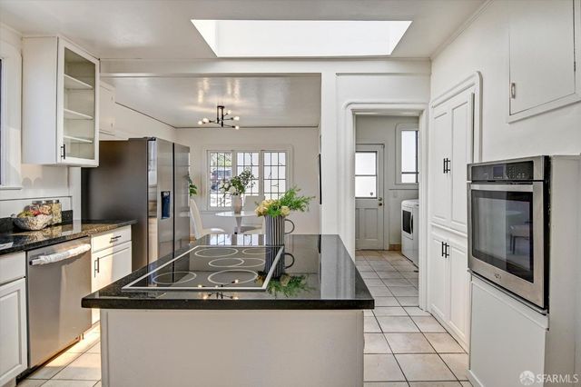 301 Santa Ana Avenue, San Francisco, CA 94127