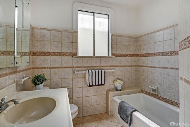 301 Santa Ana Avenue, San Francisco, CA 94127