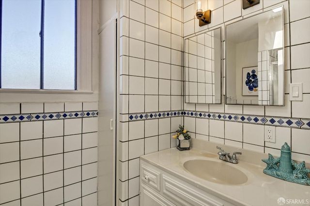 301 Santa Ana Avenue, San Francisco, CA 94127