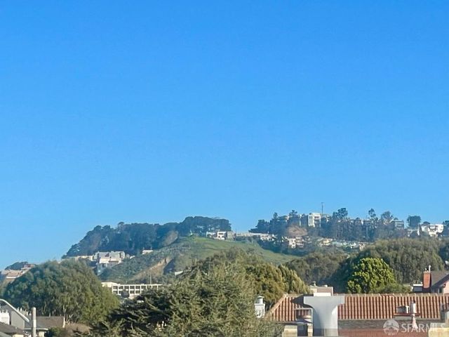 301 Santa Ana Avenue, San Francisco, CA 94127