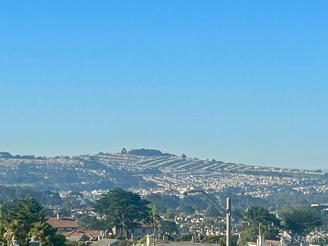 301 Santa Ana Avenue, San Francisco, CA 94127