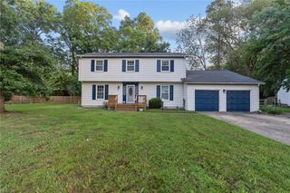 6 Blackwater LN, Hampton, VA 23669