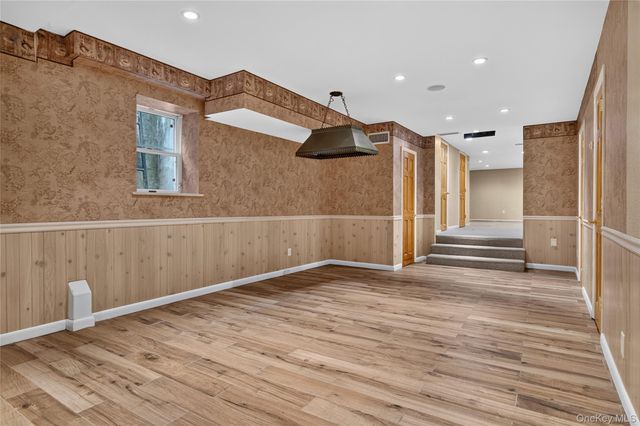 116 5th Street, Garden City, NY 11530