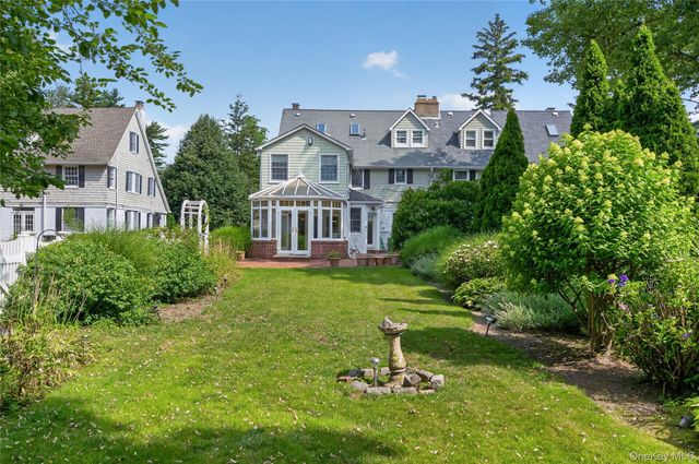 116 5th Street, Garden City, NY 11530