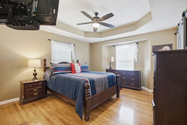 712 N Woodson Rd, Clarksville, TN 37043