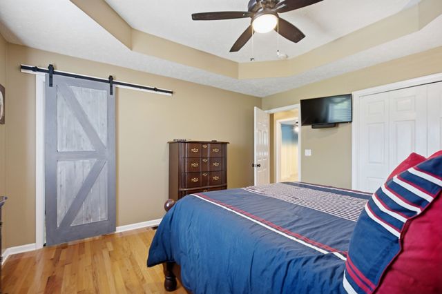 712 N Woodson Rd, Clarksville, TN 37043