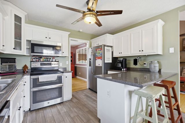 712 N Woodson Rd, Clarksville, TN 37043