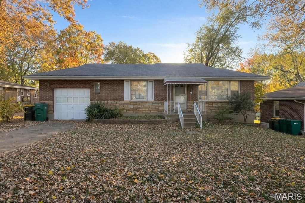 1100 Ashford Drive, St Louis, MO 63137