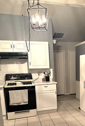 7880 S Mcmullin Grade, Fresno, CA 93706