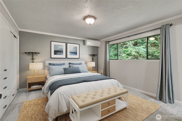 29820 6th Avenue S, Federal Way, WA 98003