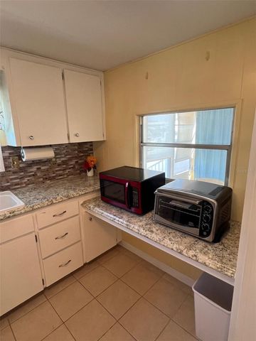37 PINDO PALM STREET E, Largo, FL 33770