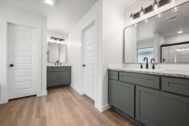 604 E 22nd Street, Wolfforth, TX 79382