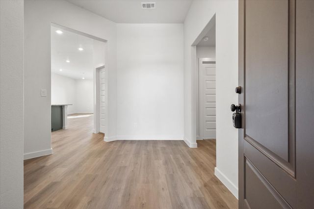 604 E 22nd Street, Wolfforth, TX 79382