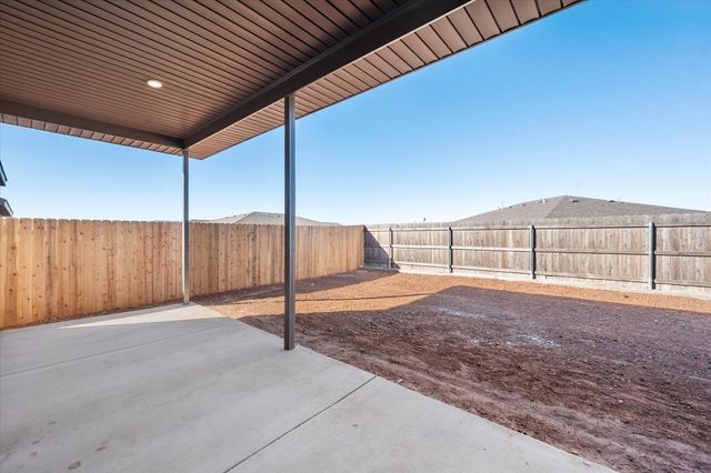 604 E 22nd Street, Wolfforth, TX 79382