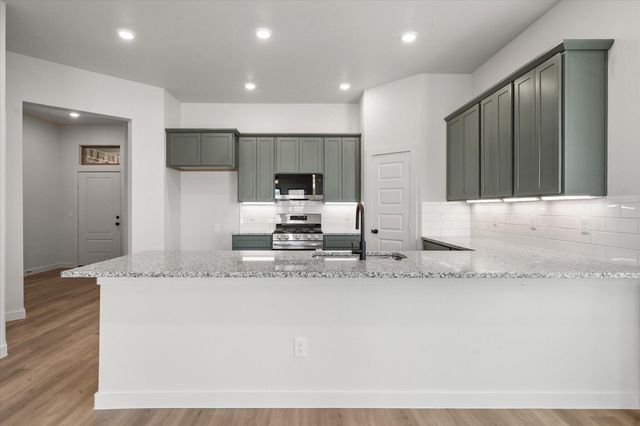 604 E 22nd Street, Wolfforth, TX 79382