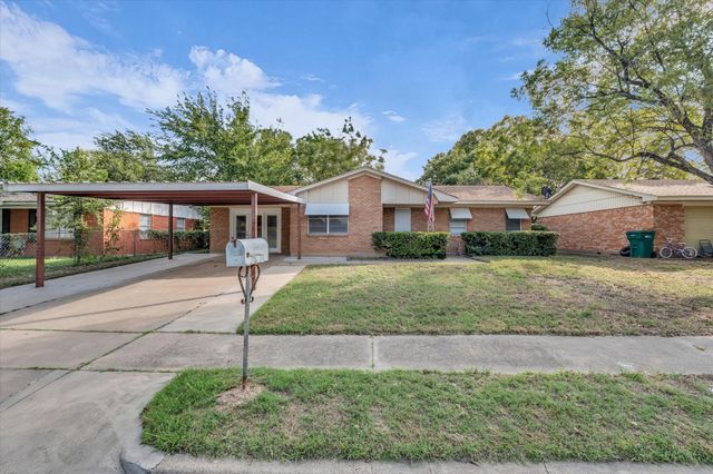 309 S Rita Street, Lacy Lakeview, TX 76705